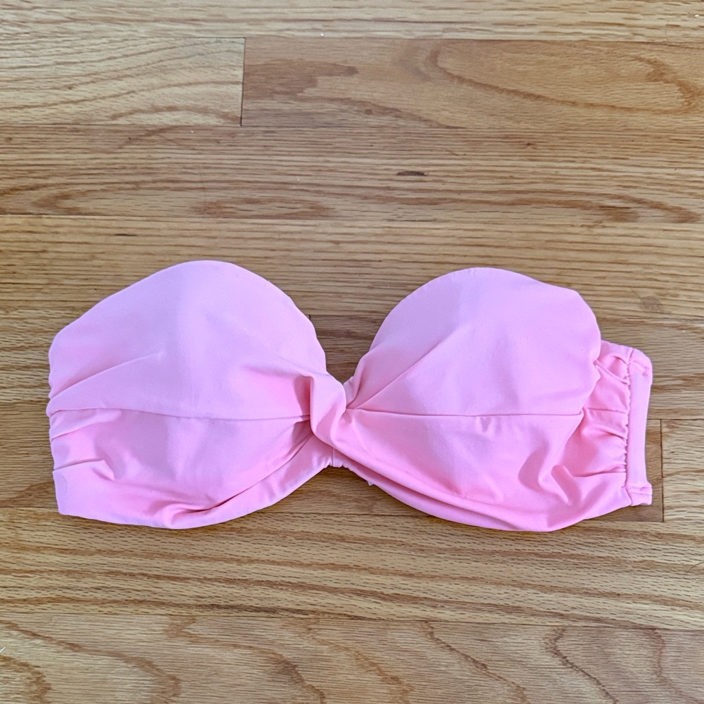 Victoria's Secret Light Bubblegum Pink Bikini Top, size 32D